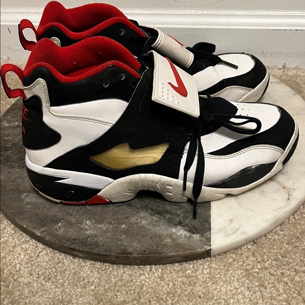 Nike 2010 Prime$Time - Black, White, Red, Gold
